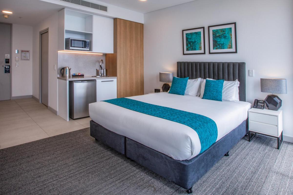 Essence Suites Taringa Brisbane Exterior photo